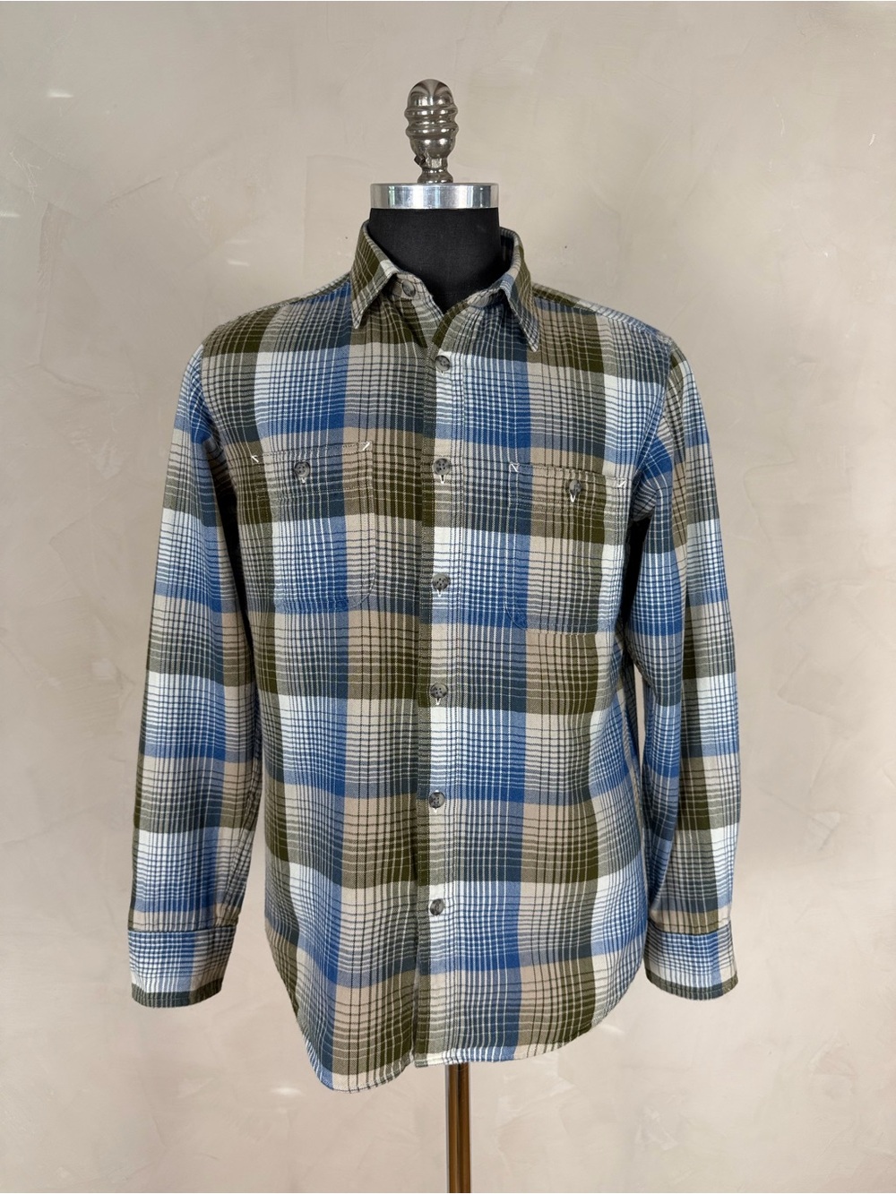 Uniqlo Men’s Medium Plaid Flannel Shirt Blue Olive Cream Button Down